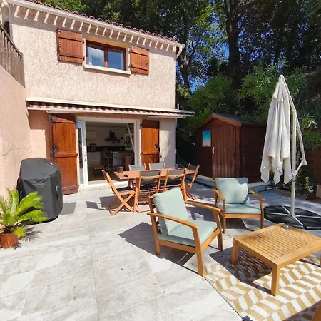 Lejlighed La Petite Maison Jacuzzi Au Son Des Cigales